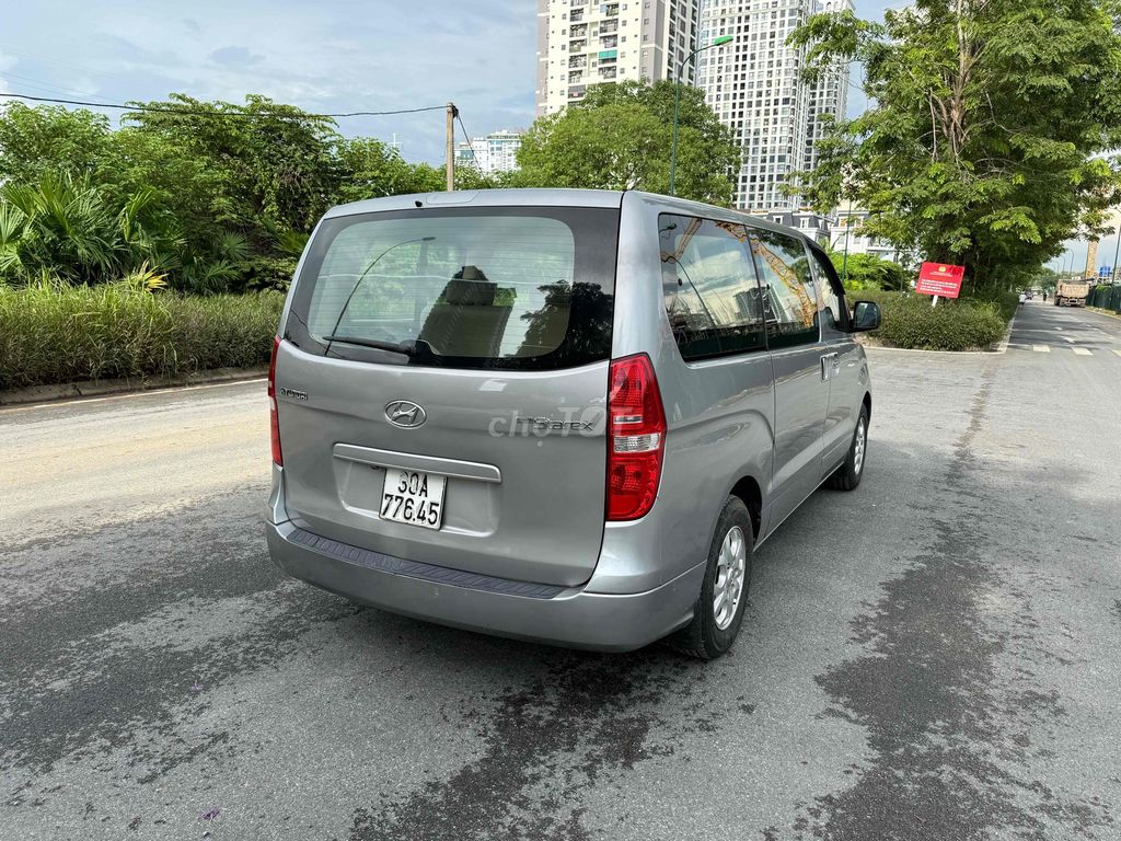 Hyundai Starex 2015 - ảnh 4