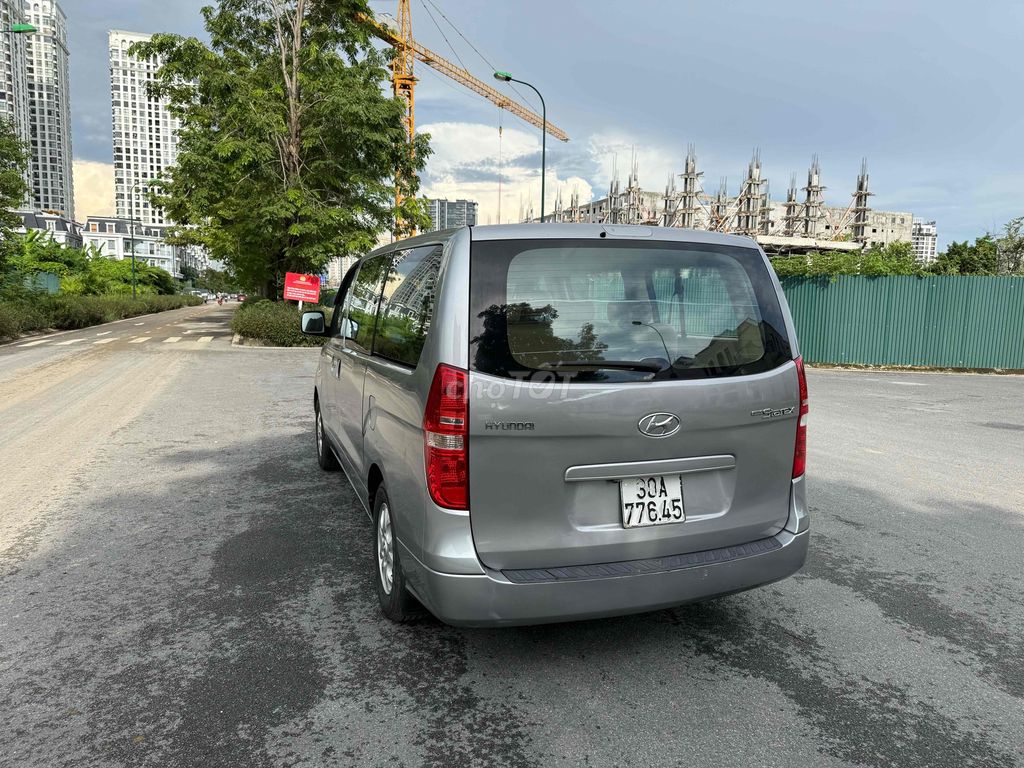 Hyundai Starex 2015 - ảnh 5
