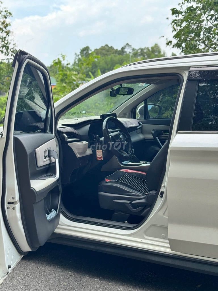Toyota Veloz Cross 1.5 CVT 2024 - ảnh 1
