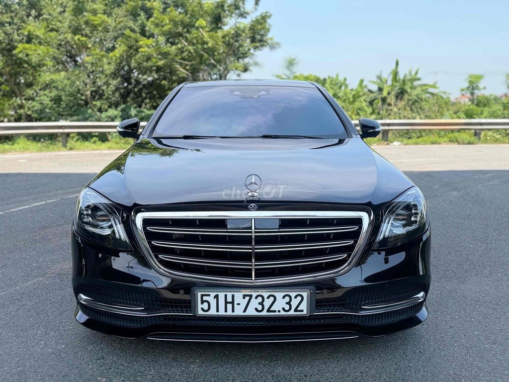 Mercedes-Benz - ảnh 1