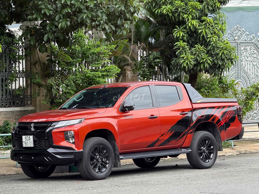 Mitsubishi Triton 2021 - ảnh 1
