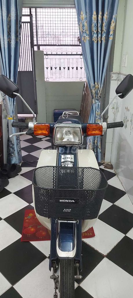 Honda Super 1995 - ảnh 1
