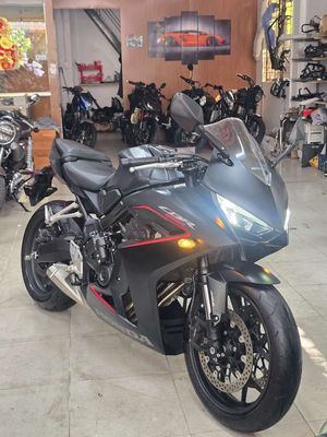 Honda CBR 2025 - ảnh 1