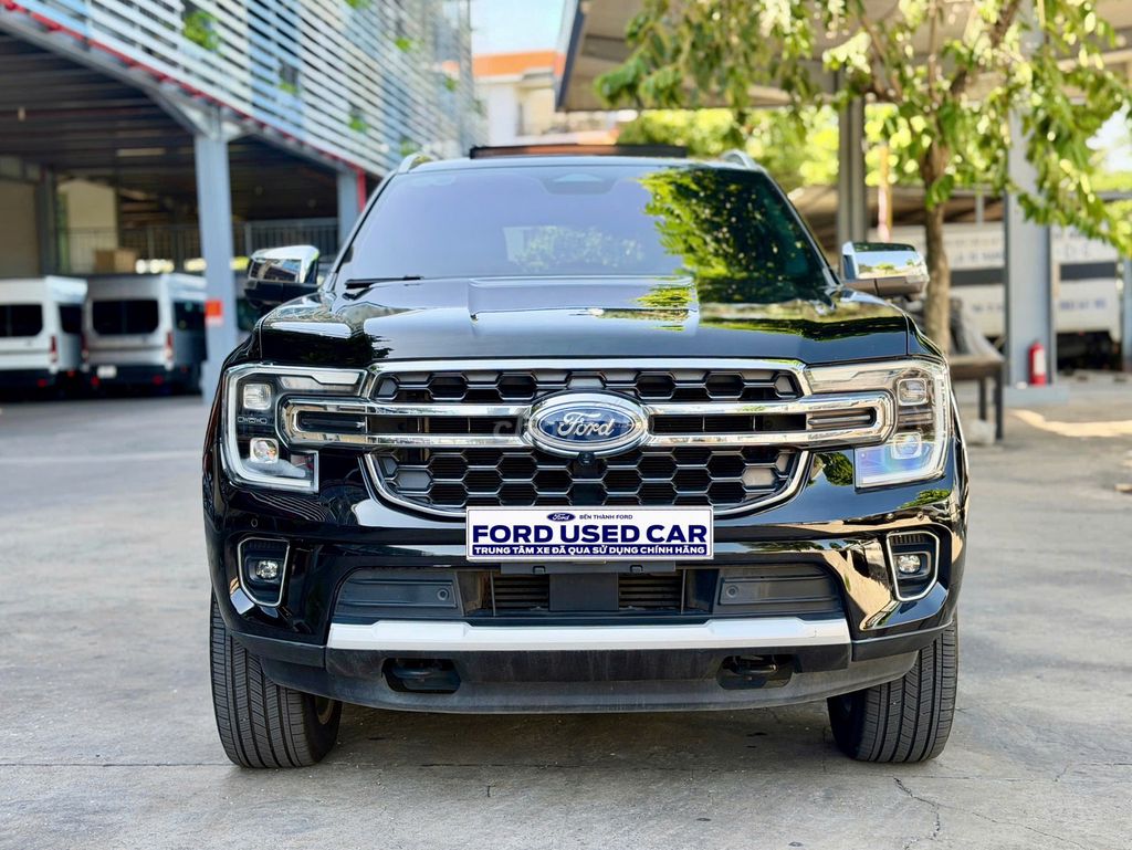 Ford Everest 2024 - ảnh 1