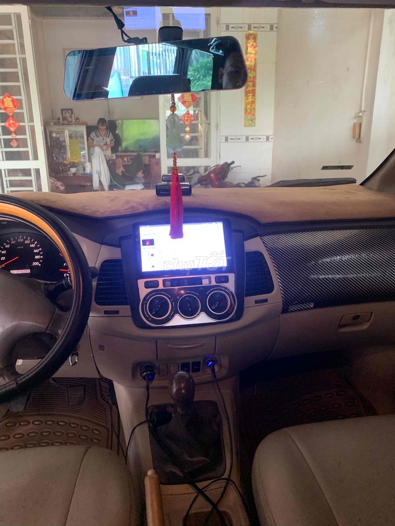 Toyota Innova 2009 - ảnh 2