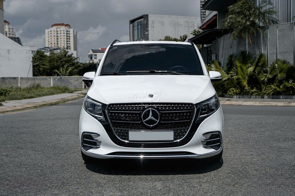 Mercedes-Benz 2026 - ảnh 1