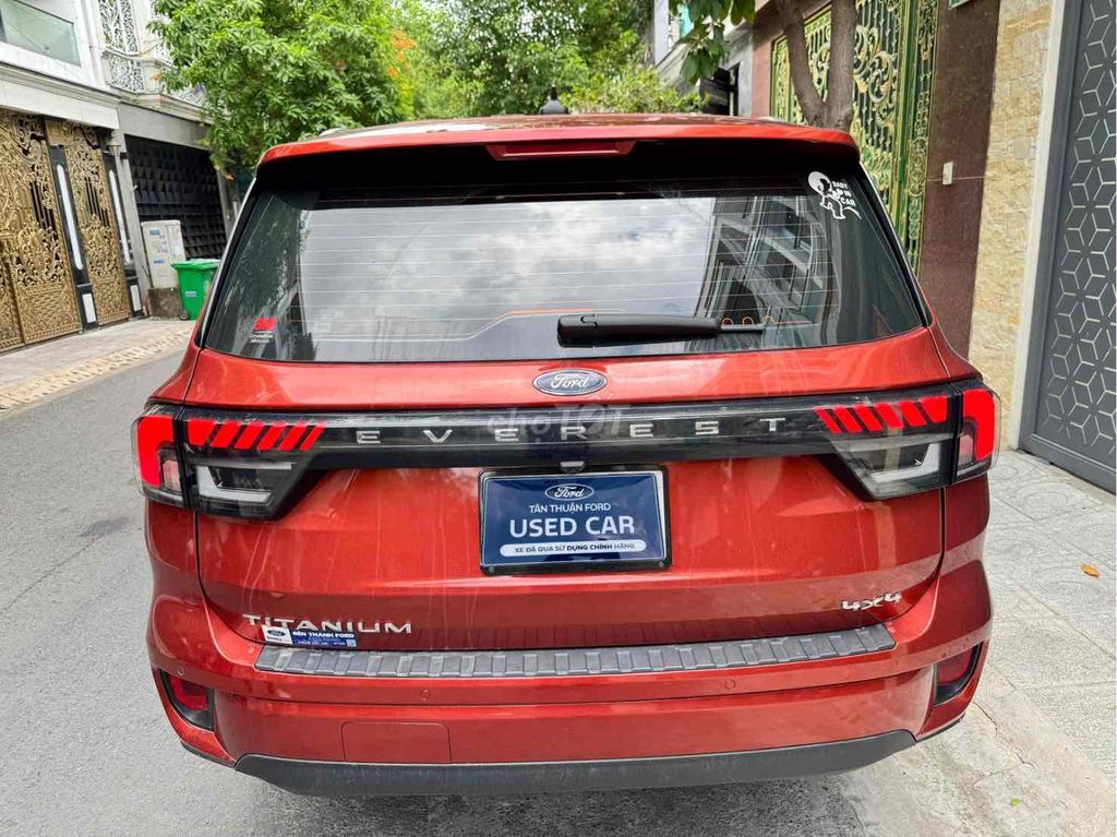 Ford Everest 2023 - ảnh 4