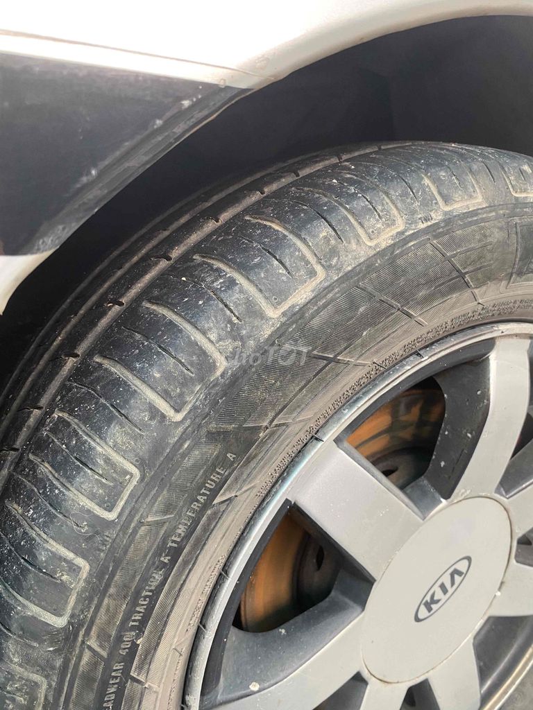 Kia Spectra 2005 - ảnh 3