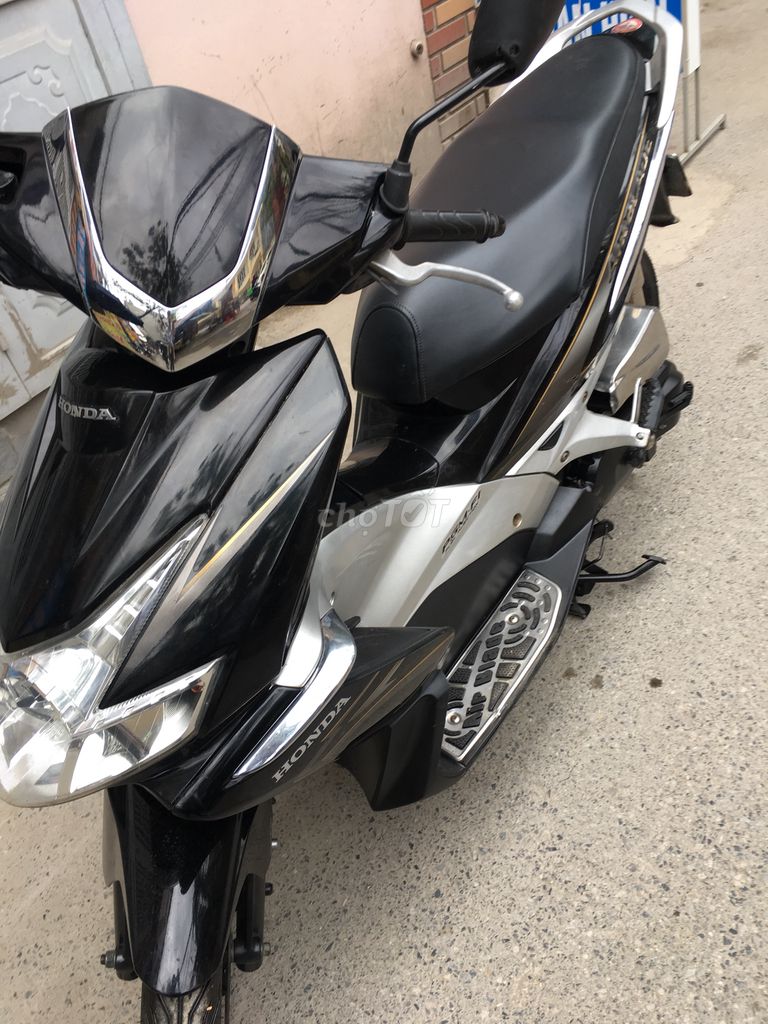Honda Air Blade 2013 - ảnh 3