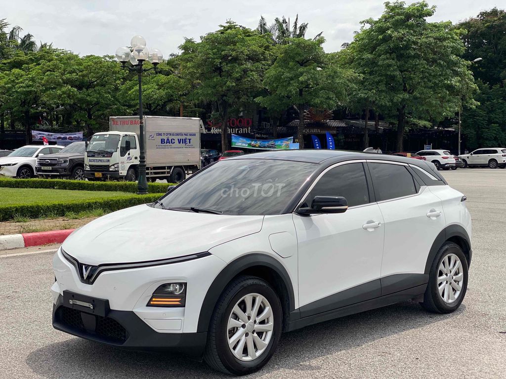VinFast VF6 Eco 2025 - ảnh 2