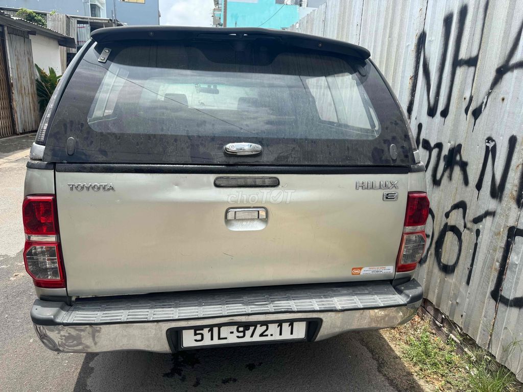 Toyota Hilux 2012 - ảnh 4