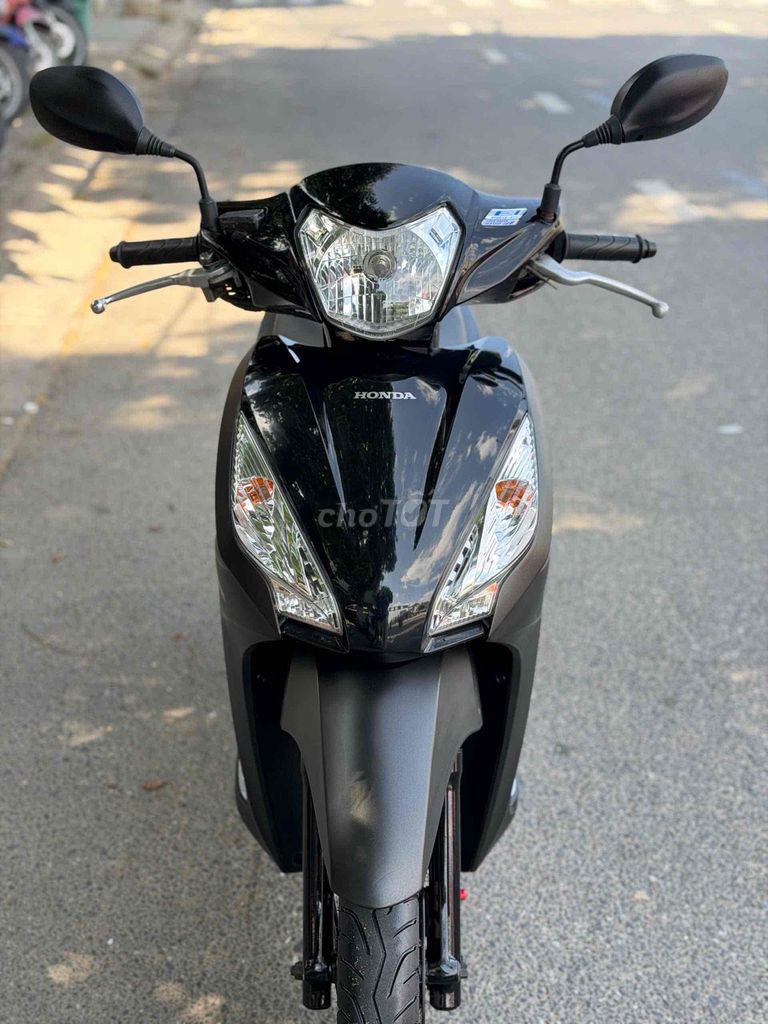 Piaggio 2016 - ảnh 1