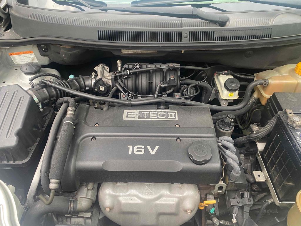 Chevrolet Aveo 2018 - ảnh 3