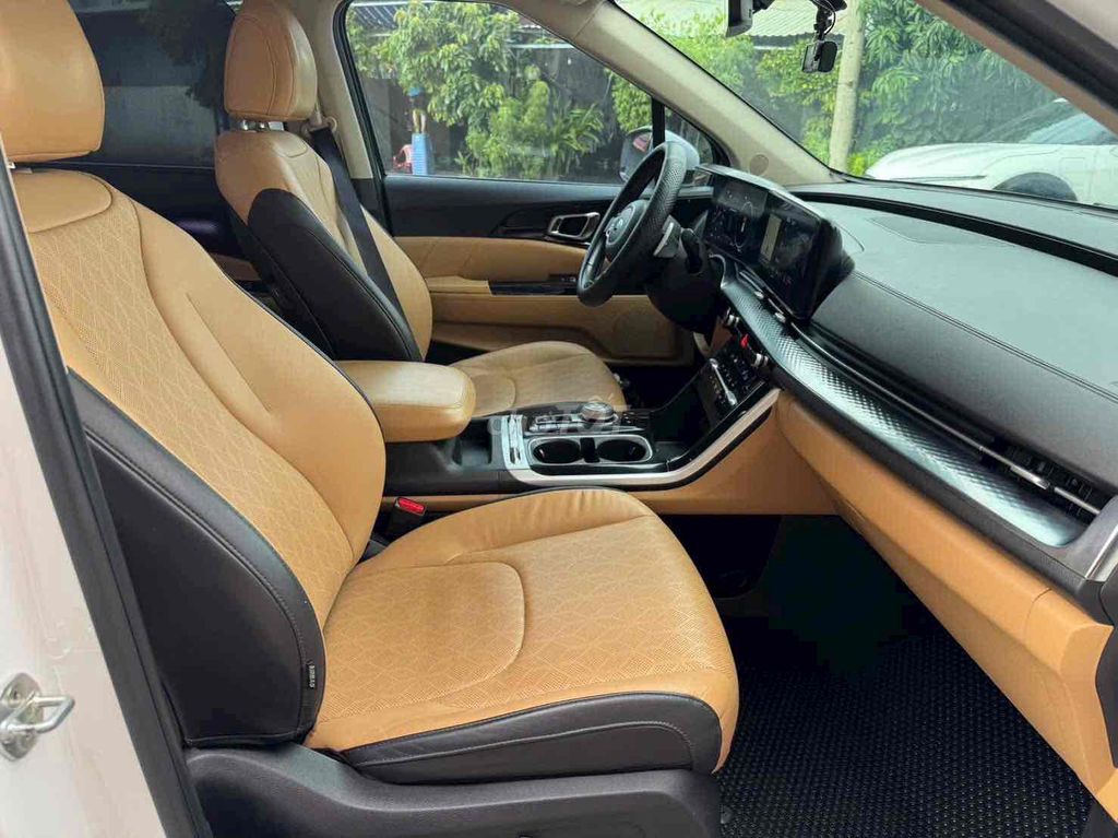 Kia Carnival 2021 - ảnh 5