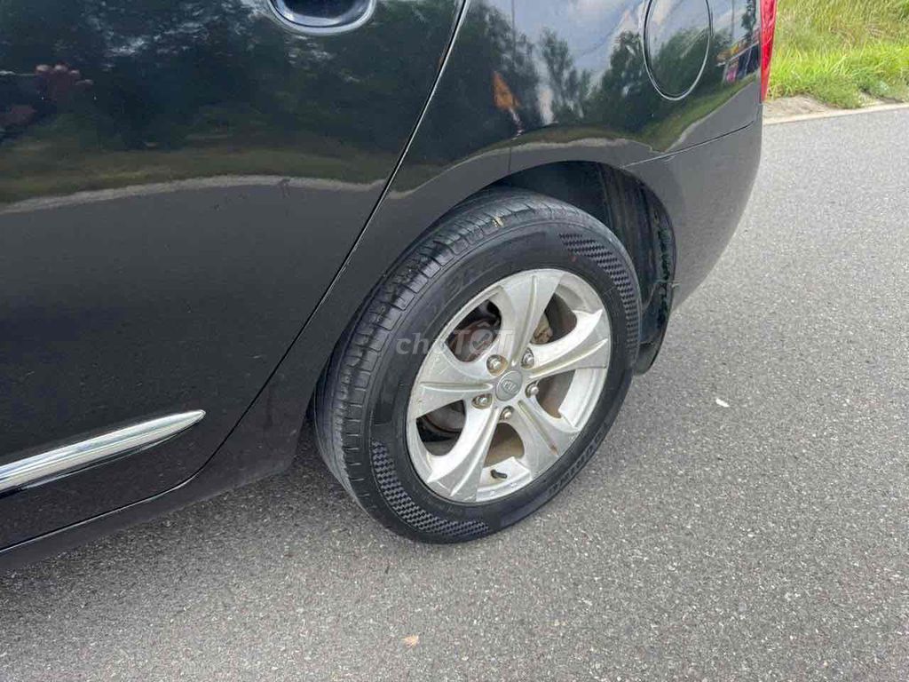 Kia Carens 2015 - ảnh 5