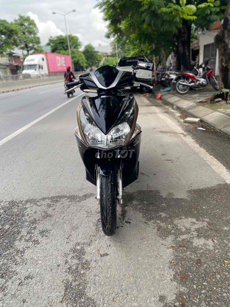 Honda Air Blade 2012 - ảnh 1