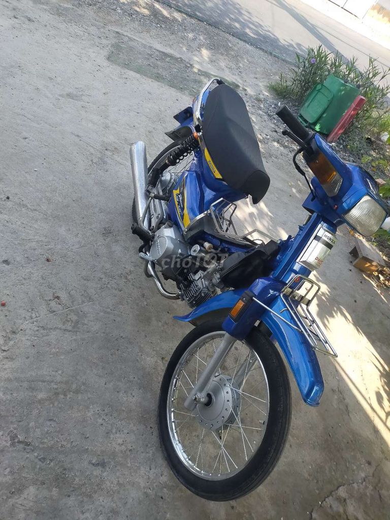 Honda Dream 2000 - ảnh 1