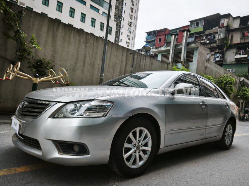 Toyota Camry 2.0E 2011 - ảnh 1