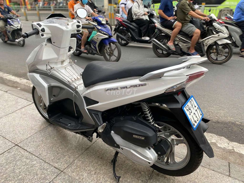 Honda Air Blade 2017 - ảnh 1
