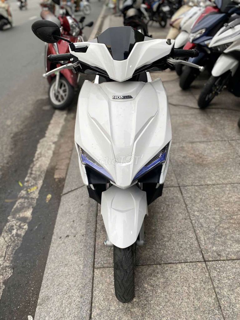 Honda Air Blade 2017 - ảnh 3