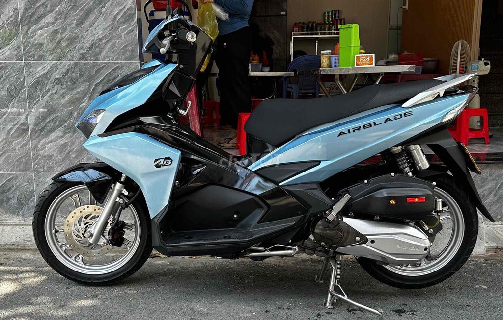 Honda Airblade 2017 - ảnh 4