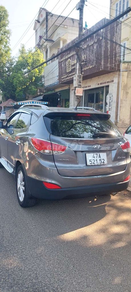 Hyundai Tucson 2010 - ảnh 2