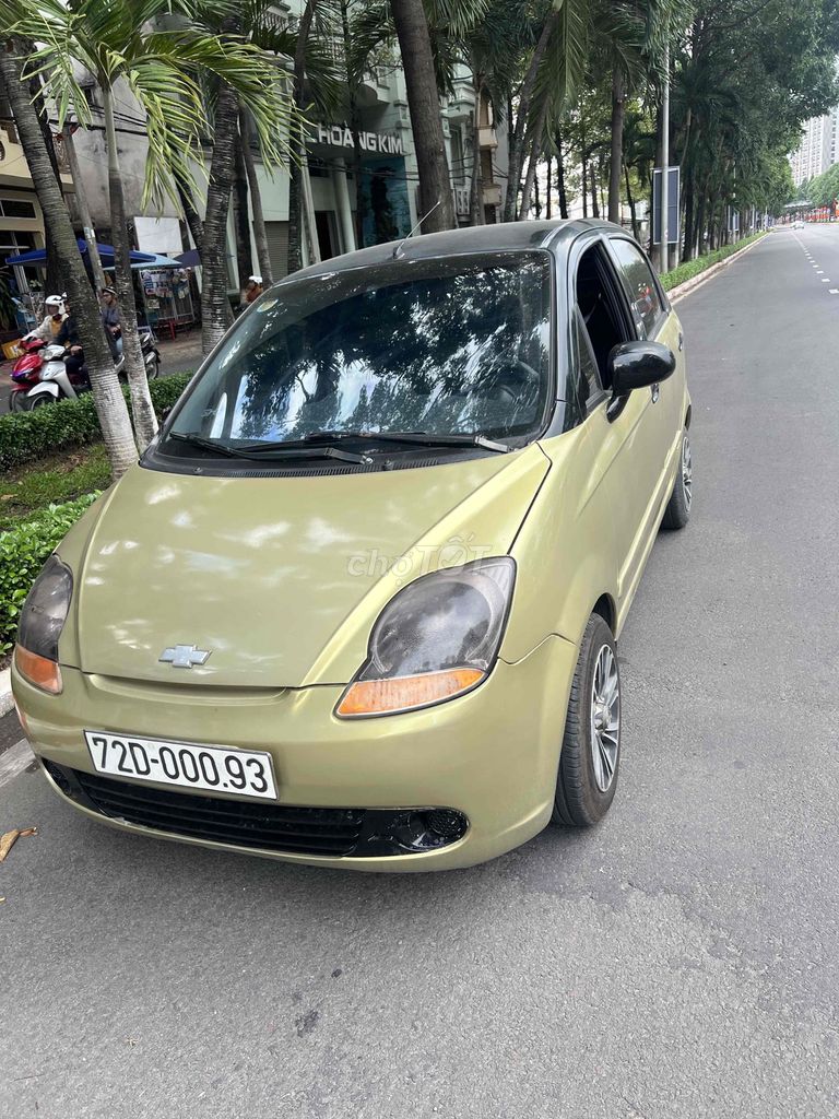 Chevrolet Spark 2011 - ảnh 1