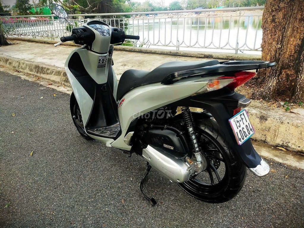 Honda SH 2016 - ảnh 2