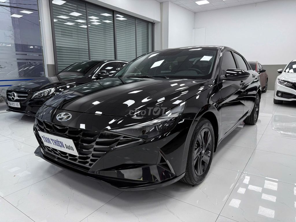 Hyundai Elantra 2025 - ảnh 2