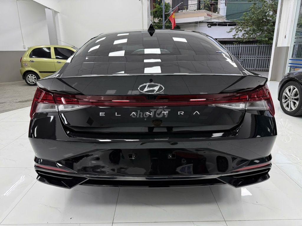 Hyundai Elantra 2025 - ảnh 4