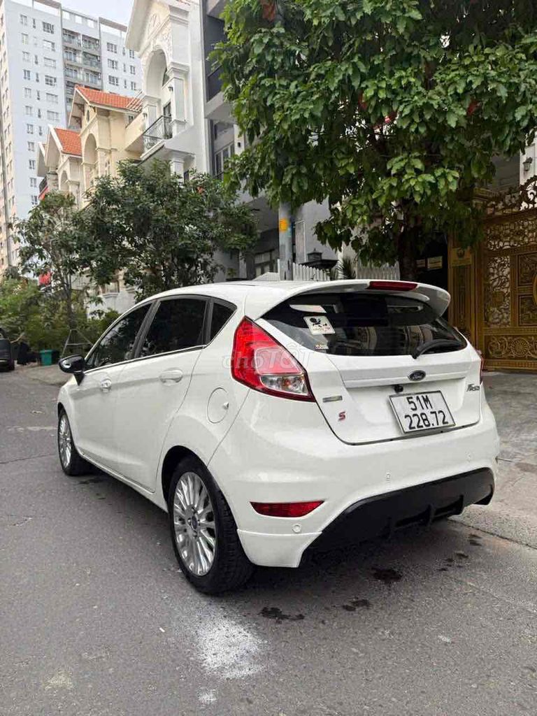 Ford Fiesta 2014 - ảnh 3