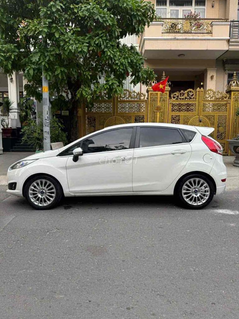 Ford Fiesta 2014 - ảnh 4