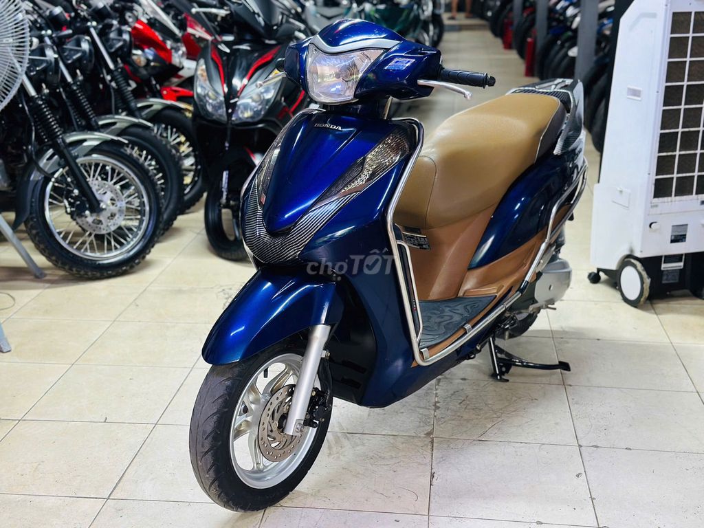 XE M 2016 - ảnh 2