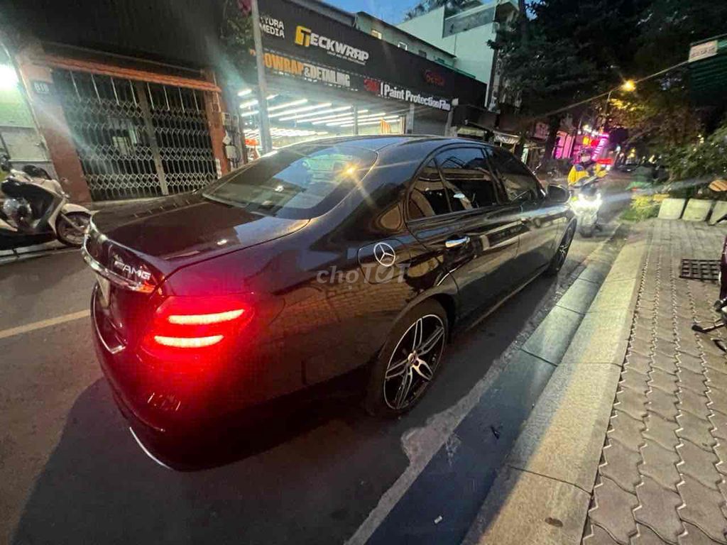 Mercedes-Benz - ảnh 4