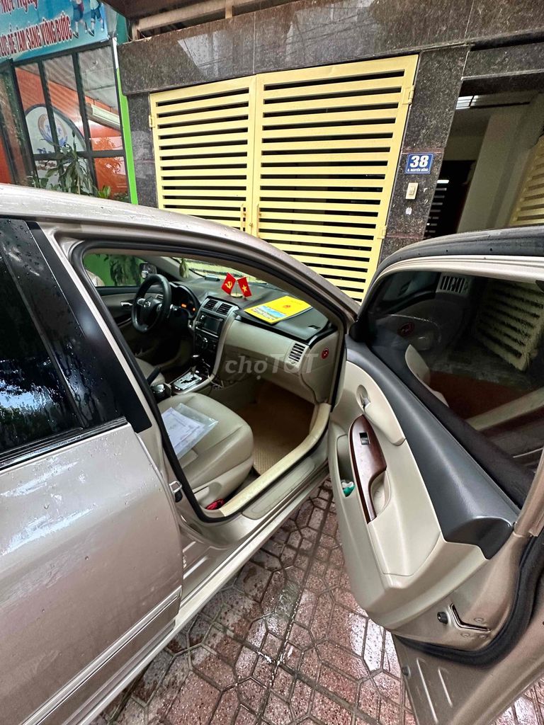 Toyota Corolla Altis 2014 - ảnh 3