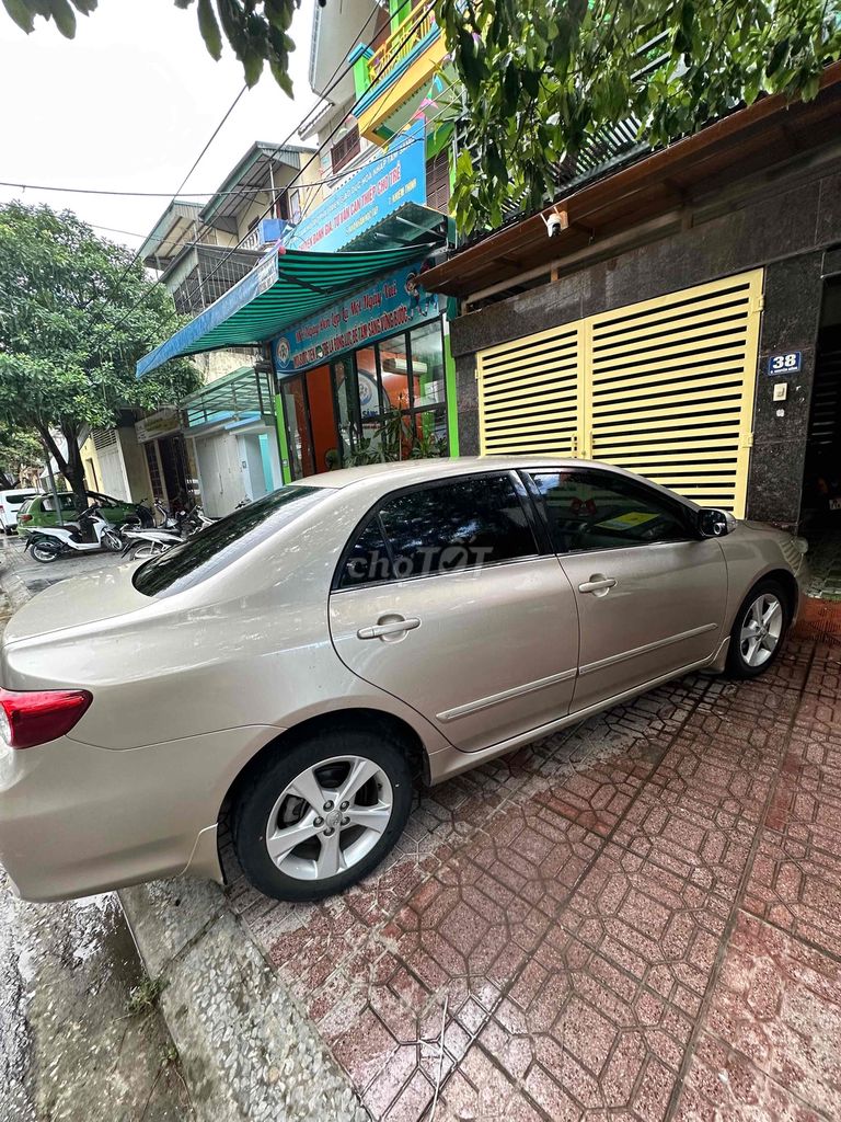 Toyota Corolla Altis 2014 - ảnh 4