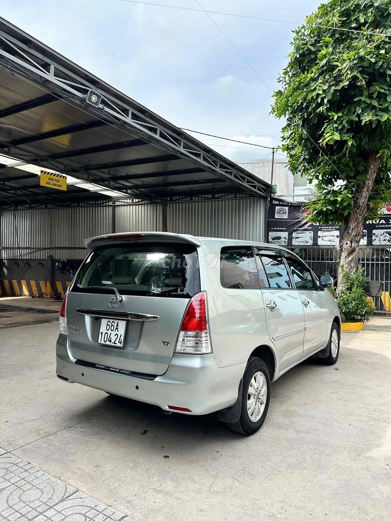 Toyota Innova 2.0G 2009 - ảnh 4