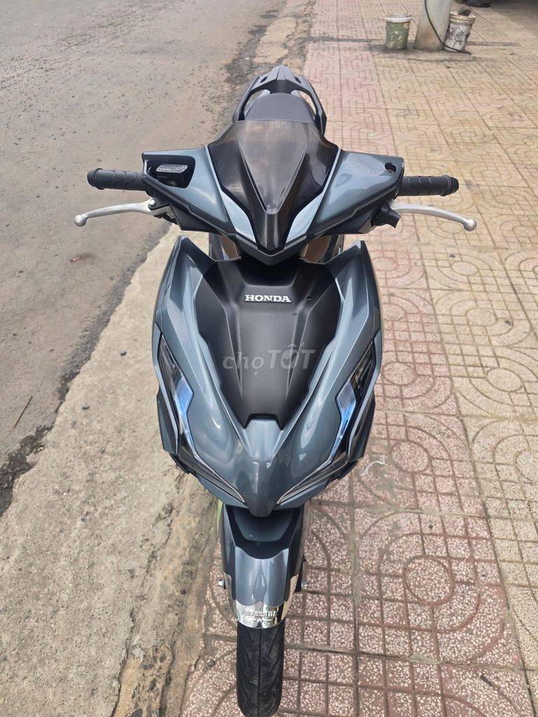 Honda Air Blade 2023 - ảnh 1