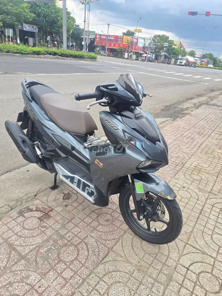 Honda Air Blade 2023 - ảnh 3