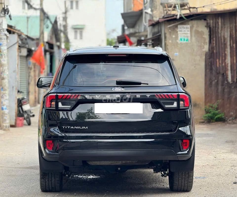 Ford Everest 2023 - ảnh 4