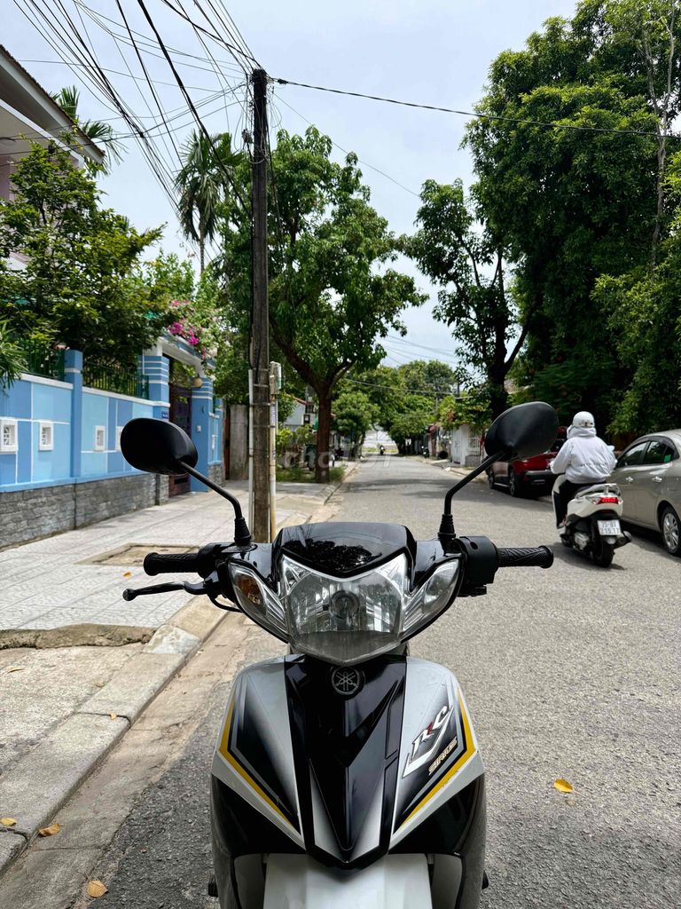 Yamaha 2012 - ảnh 1