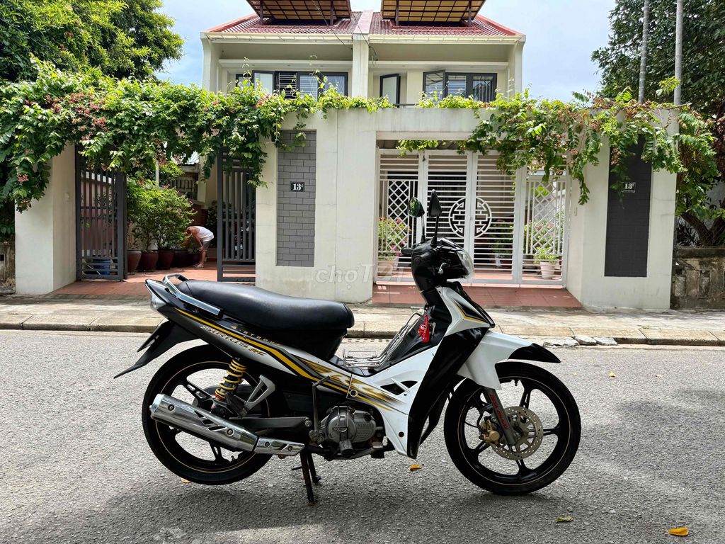 Yamaha 2012 - ảnh 2