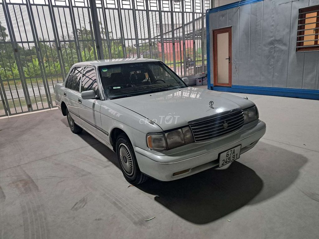 Toyota 1993 - ảnh 1