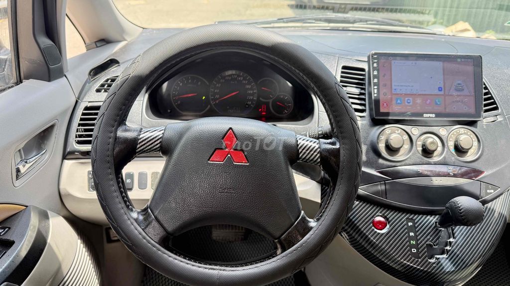 Mitsubishi Grandis 2005 - ảnh 5