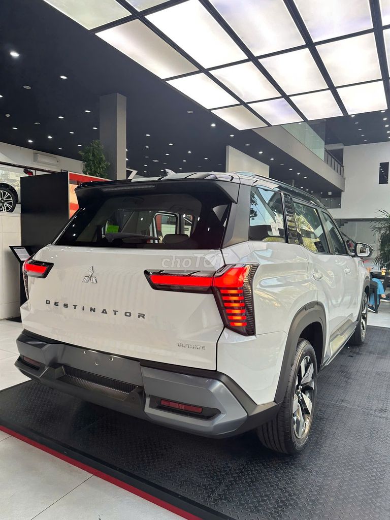 Mitsubishi - ảnh 3