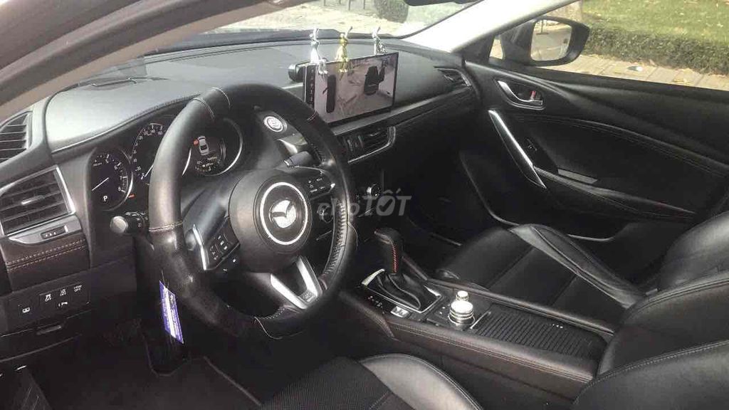 Mazda 6 - ảnh 1