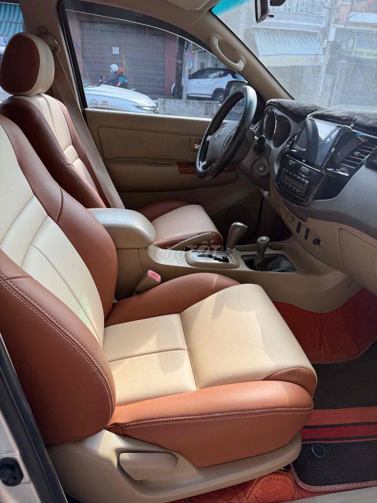 Toyota Fortuner - ảnh 3
