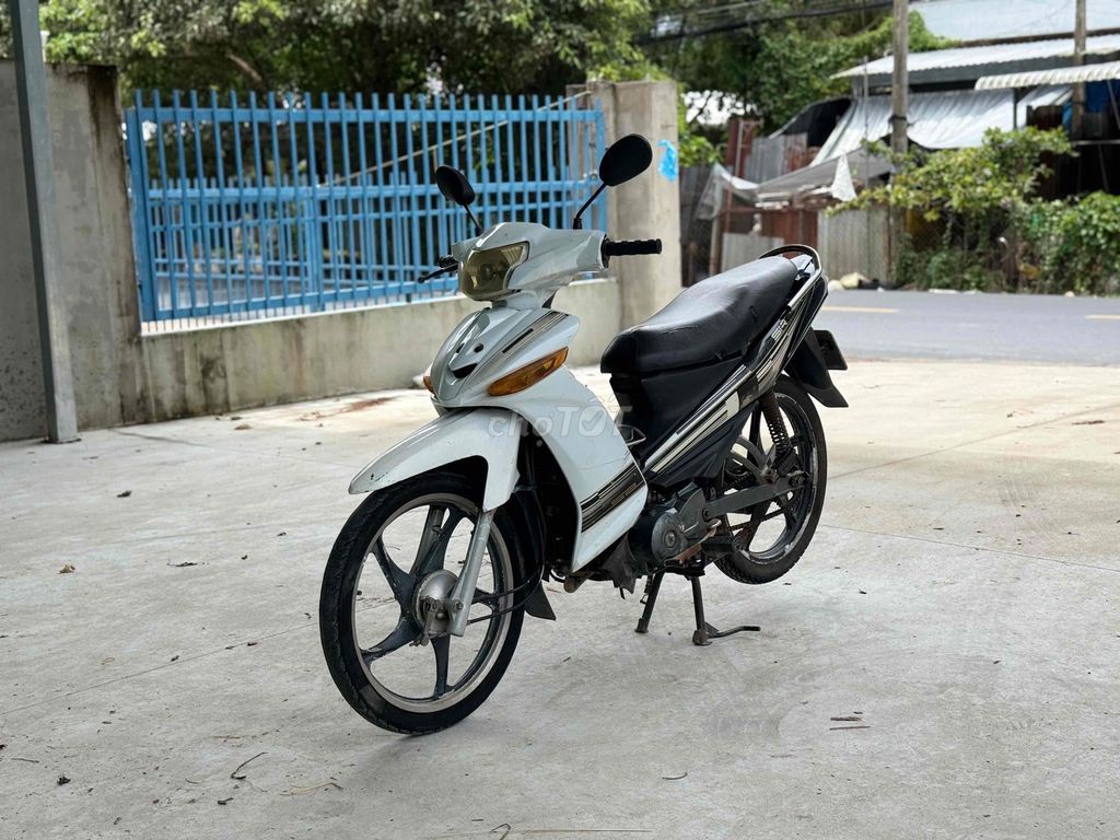 Yamaha Sirius 2010 - ảnh 5