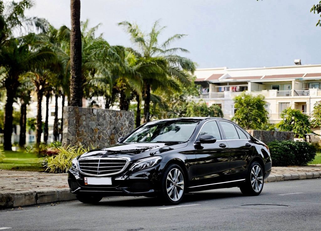 Mercedes-Benz 2018 - ảnh 1