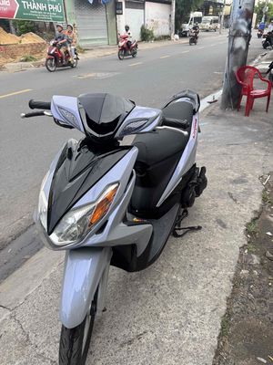 Yamaha Luvias 2011 - ảnh 1